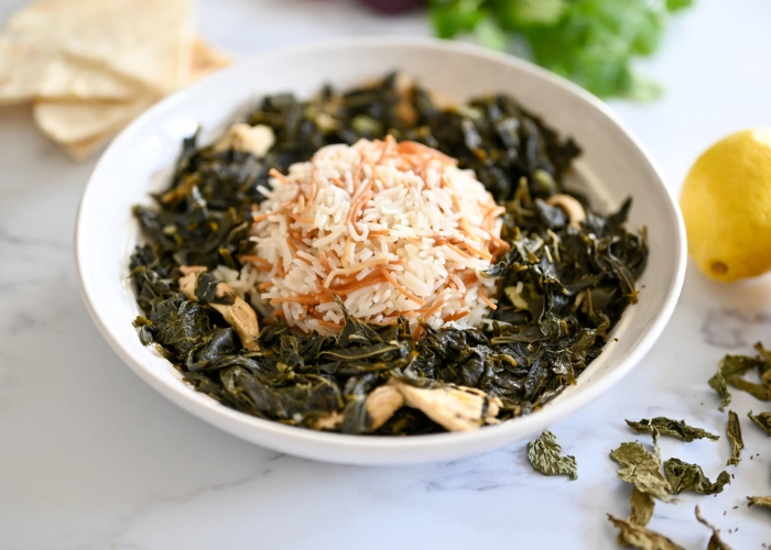 Molokhia món canh đặc trưng của Ai Cập. Ảnh: Simply Lebanese