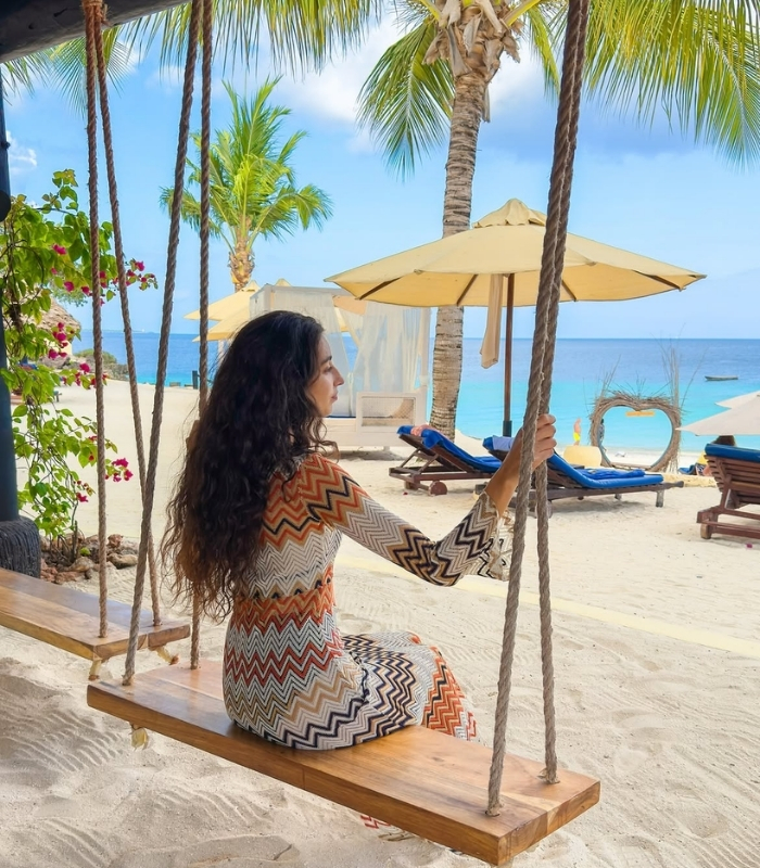 Bãi biển Nungwi còn là trung tâm du lịch sôi động. Ảnh: royalzanzibar