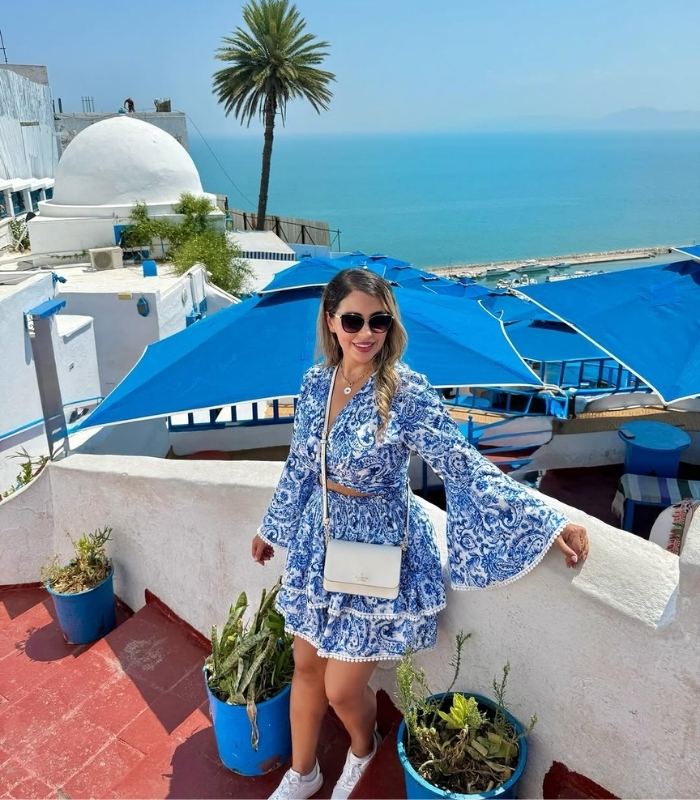 Theo dõi thời tiết và lịch trình tham quan. Ảnh: kimz_travel