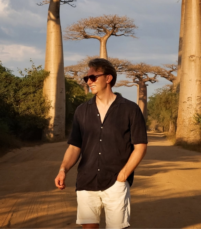 Mùa khô là thời điểm lý tưởng nhất để khám phá Đại lộ Cây Baobab. Ảnh: malte_lennart
