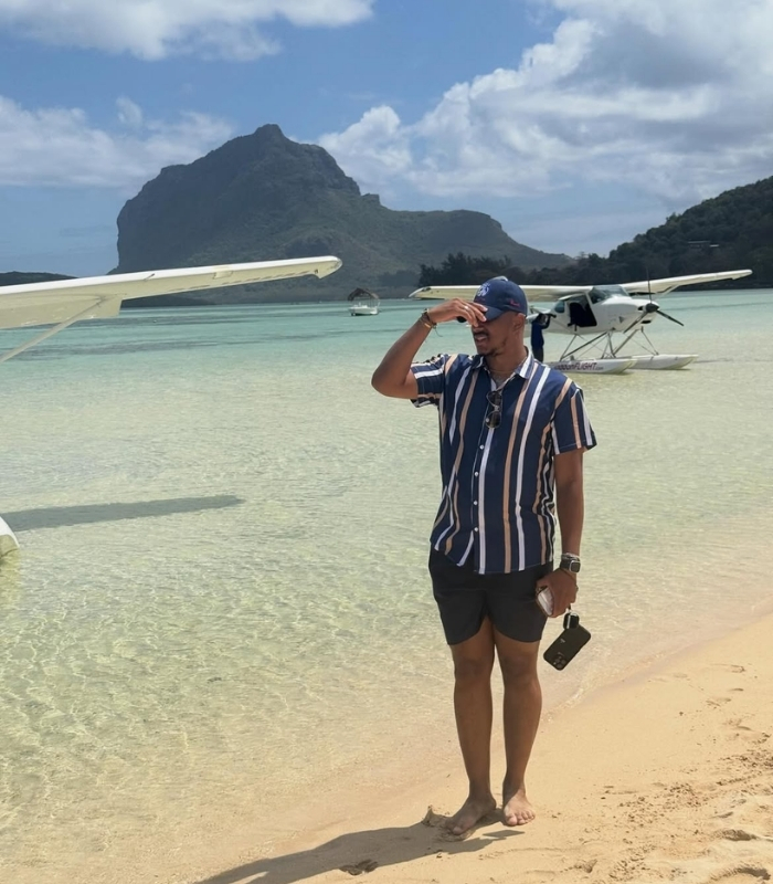 Đi thuyền khám phá vùng biển Le Morne. Ảnh: machado_