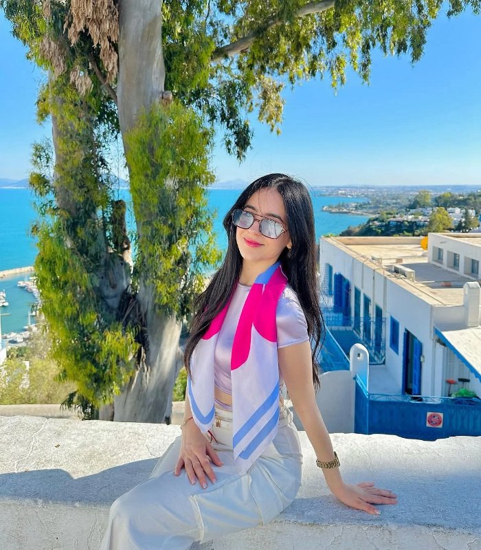 Dành thời gian khám phá hẻm nhỏ. Ảnh: nour.chouari